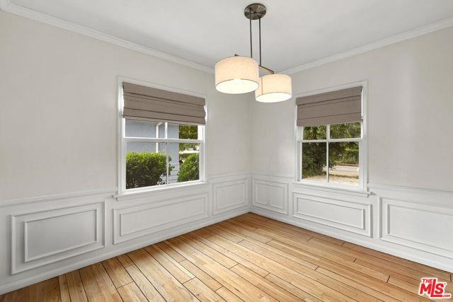 Foto del edificio - 4506 Nagle Ave