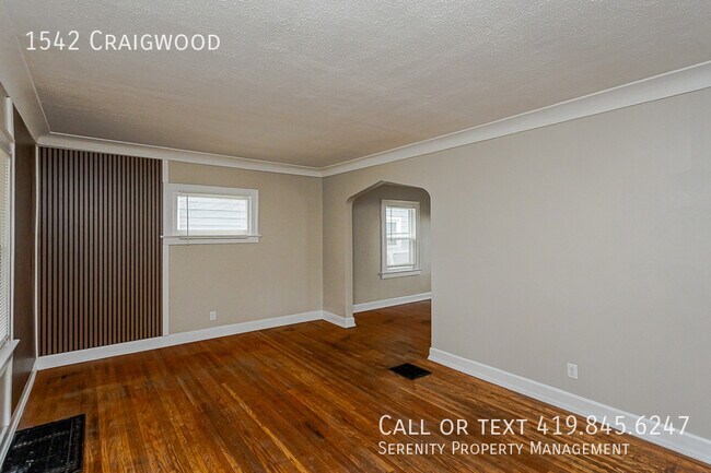 Foto del edificio - 1542 Craigwood-