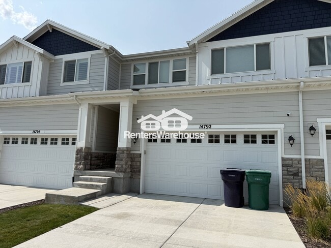 Building Photo - 14792 Chimney Pass Dr