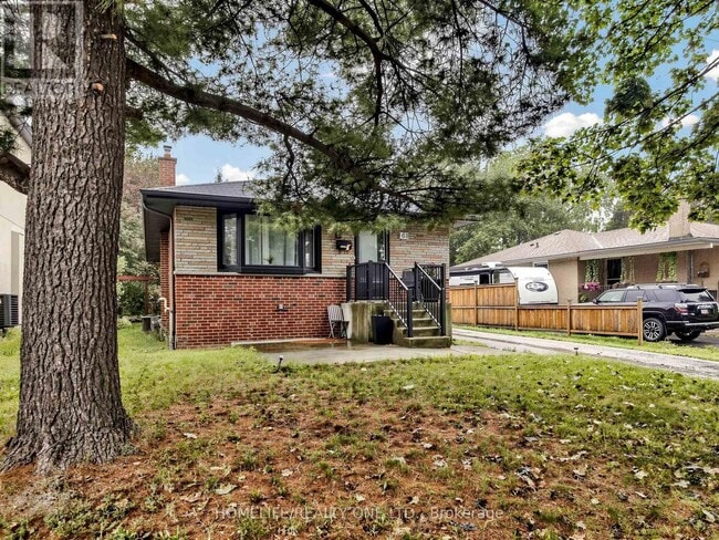 Building Photo - 168 Wincott Dr