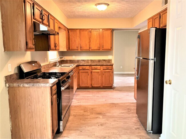 Building Photo - 2610 Garland Way