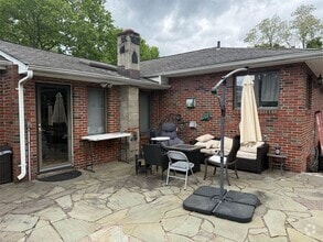 Building Photo - 60 Wheatfield Ln
