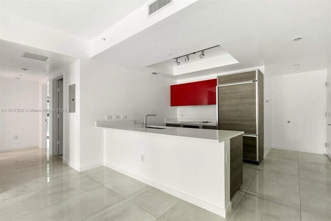 Building Photo - 1100 S Miami Ave