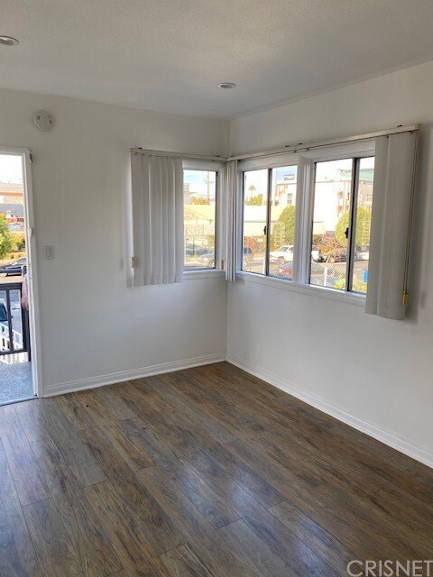 Foto del edificio - 2270 S Barrington Ave