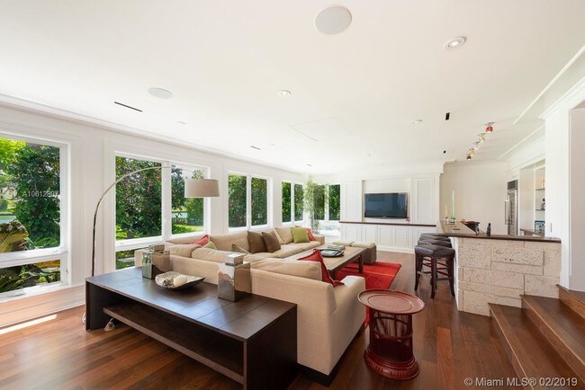 Foto del edificio - 4511 Lake Rd