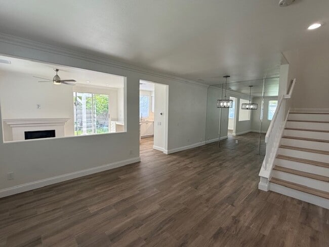 Building Photo - Beautiful Home near Schools & Shopping