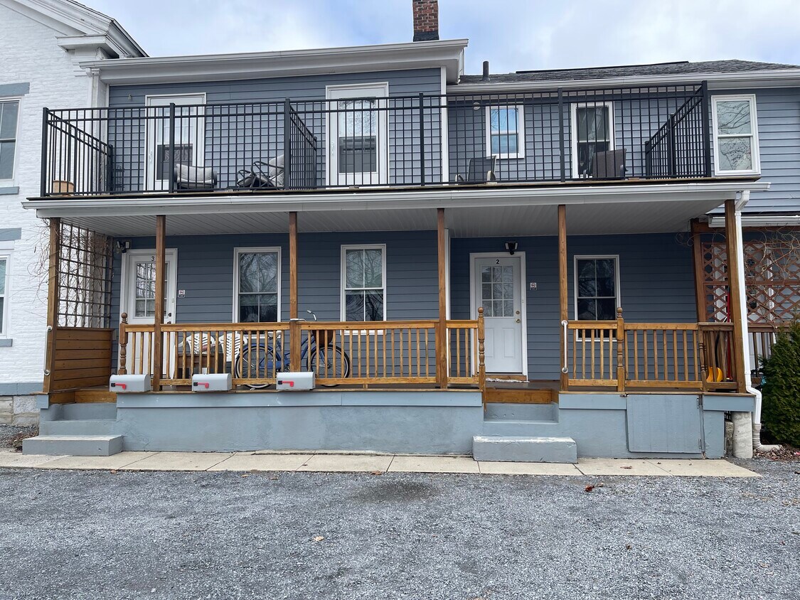 15 Locust St Unit APT 2 downstairs, Glens Falls, NY 12801 Apartments in Glens Falls, NY