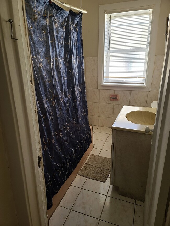 Foto del edificio - 4719 N Lawndale Ave