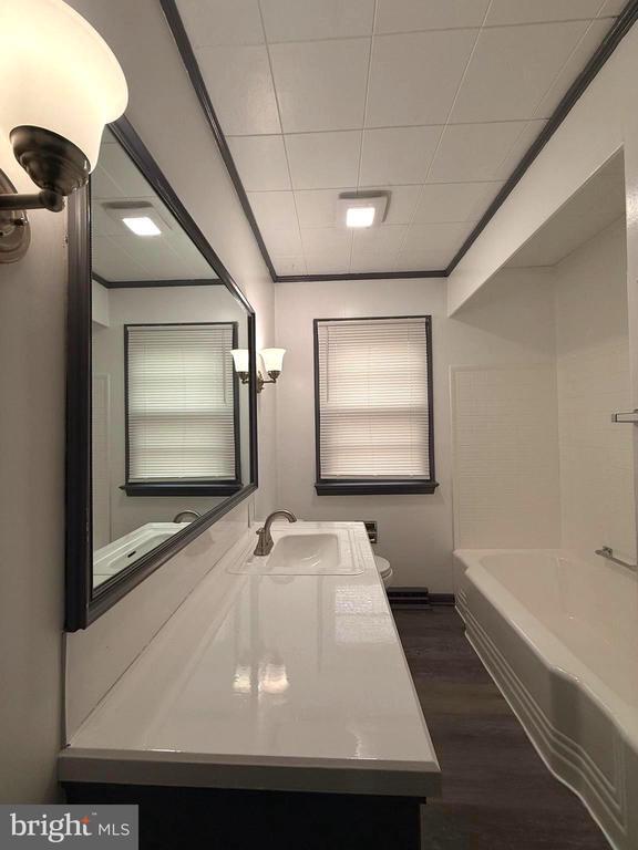 Foto del edificio - 17727 Crest Dr