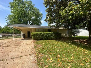 Building Photo - 4301 Burdine St