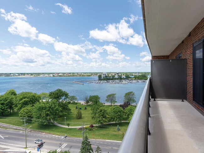 Photo du bâtiment - Centennial Park Place Apartments