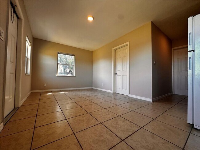 Foto del edificio - 3706 N Scenic Hwy