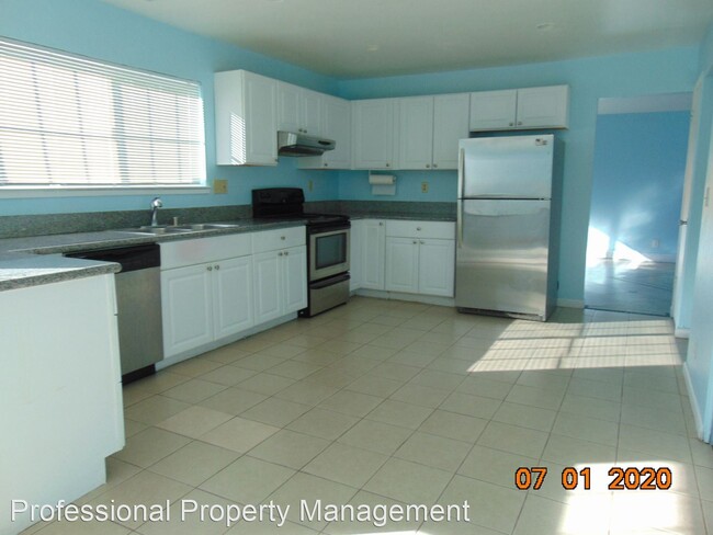 Building Photo - 4 br, 2.5 bath House - 106 Buttercup Court