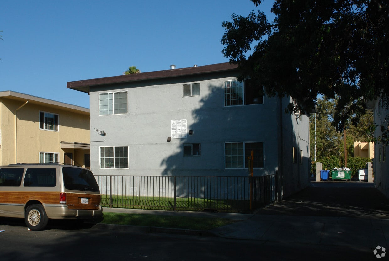 Building Photo - 1435 Carnelian Dr