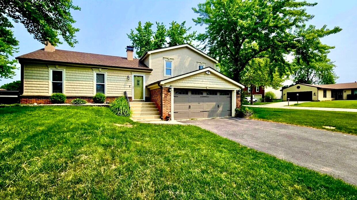 Foto principal - 545 Avebury Ln