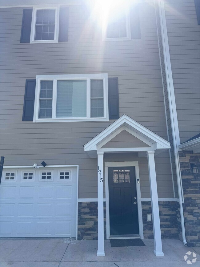 Building Photo - 1215 Harvest Ct