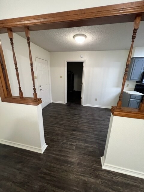 Dining area - 135 Kyle St