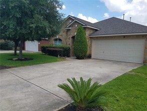 Building Photo - 9417 Castle Pines Dr