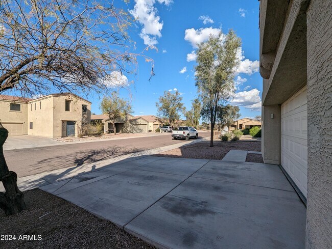 Foto del edificio - 3715 W Fremont Rd.