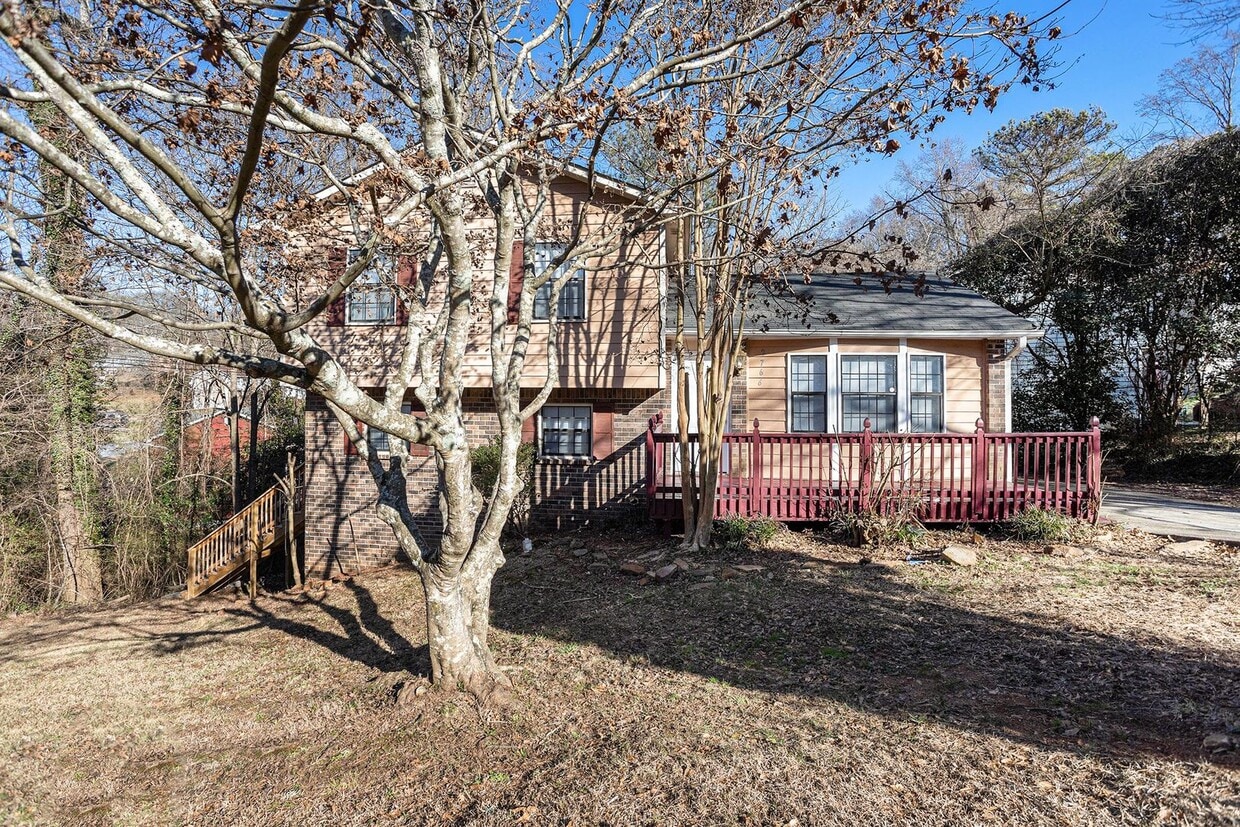 Primary Photo - 4 Bedroom 2 Bath House