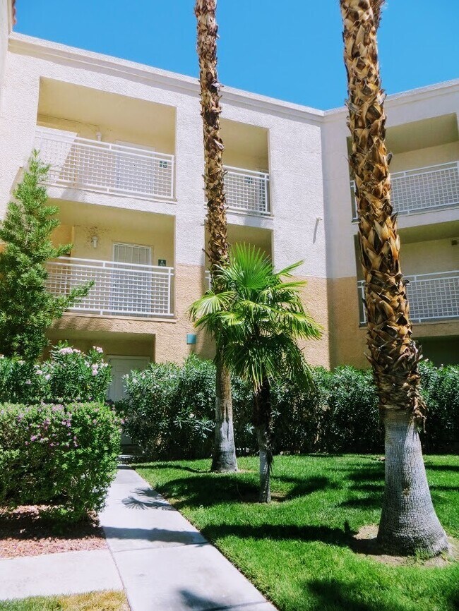 Building Photo - 5000 Red Rock St