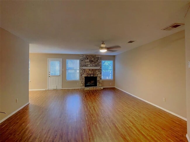 Building Photo - 12705 Modena Trail