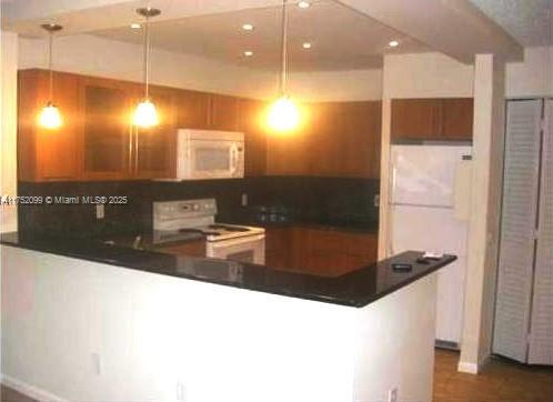 Building Photo - 8540 SW 149th Ave