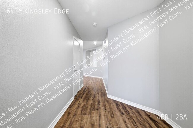 Foto del edificio - 6436 Kingsley Edge