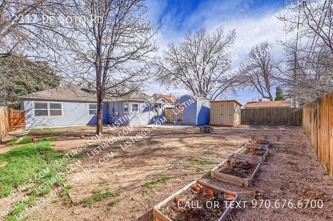 Building Photo - 2317 De Soto Rd