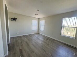 Building Photo - 2401 Living Rock Ave