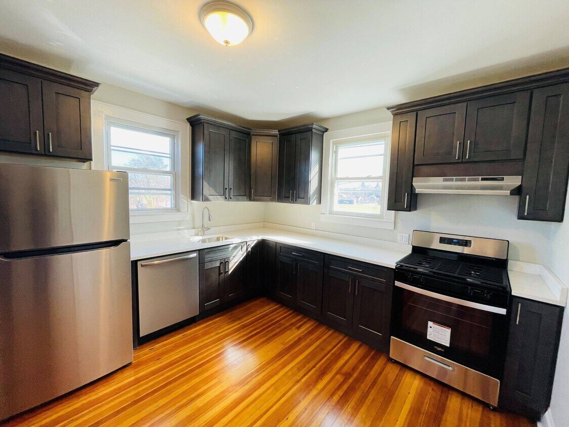 0 Benjamin St, Glen Head, NY 11545 House Rental in Glen Head, NY