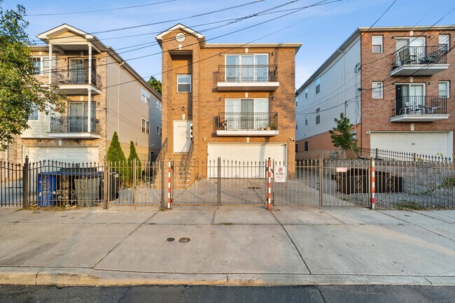 Foto del edificio - 270 S 20th St