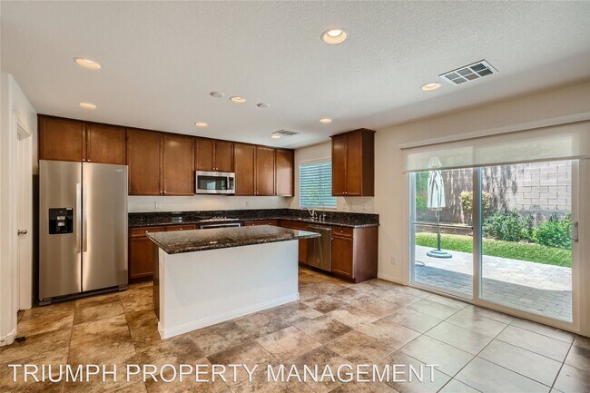 Foto del edificio - 3 br, 3 bath House - 10816 Cather Ave