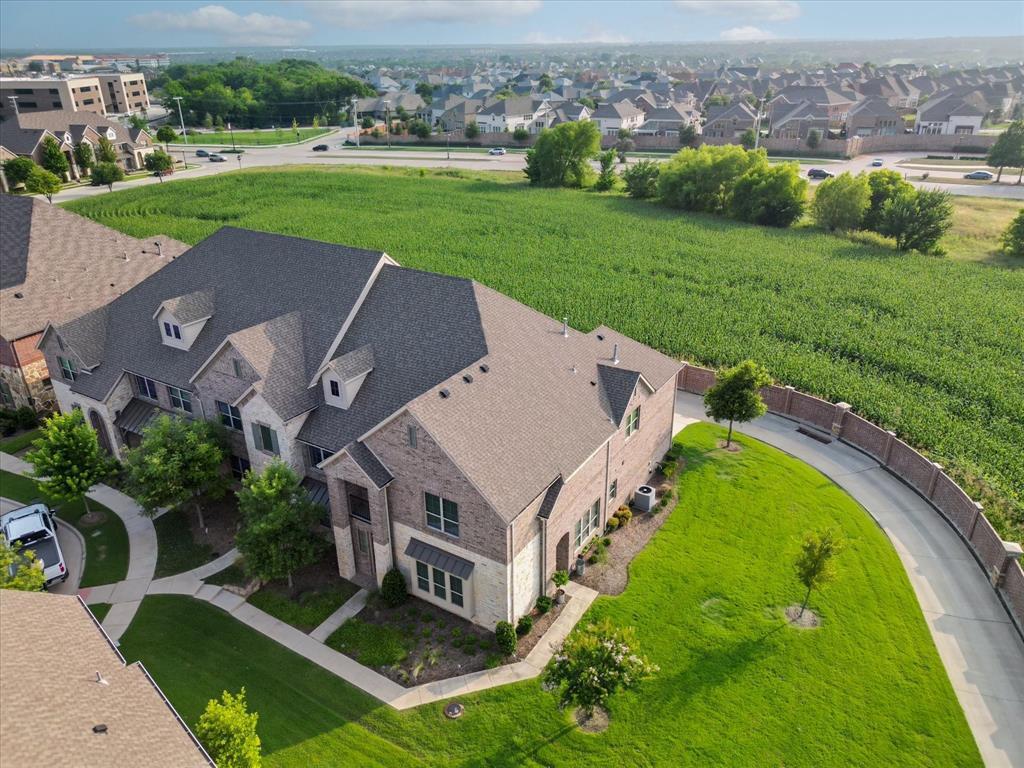 Foto principal - 5200 McPherson Ln