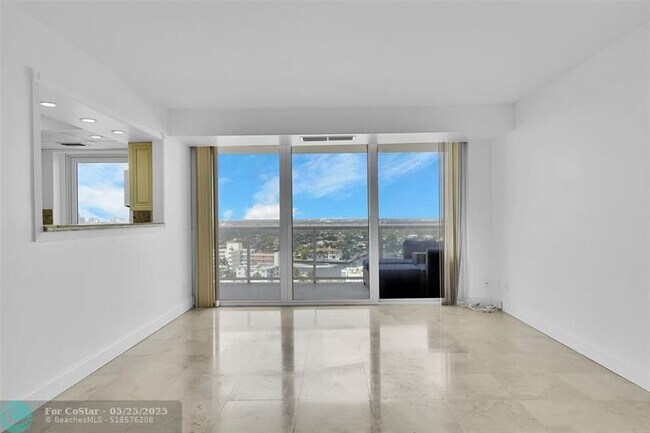 Building Photo - 2841 N Ocean Blvd