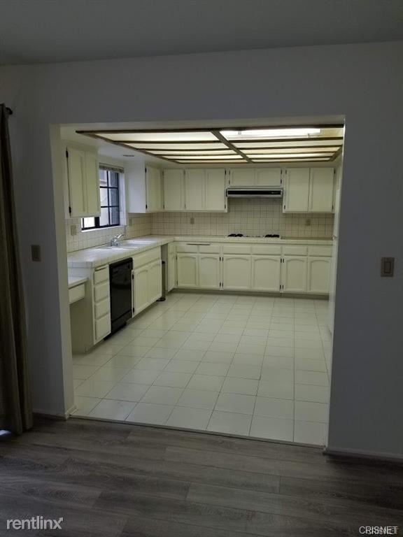 Foto del edificio - 2 br, 2 bath House - 136 S Swall Dr Apt 2