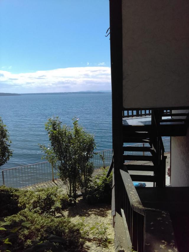 Building Photo - 2 bedroom in Seattle WA 98116