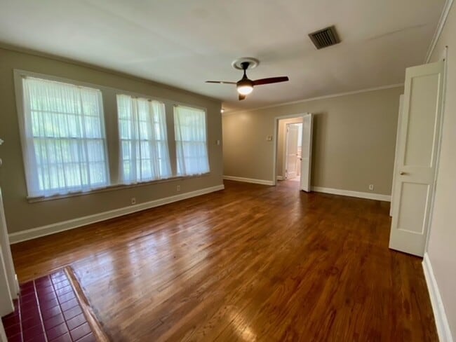 Building Photo - BROADMOOR /ANDERSON  ISLAND  - 251 ROMA DR...