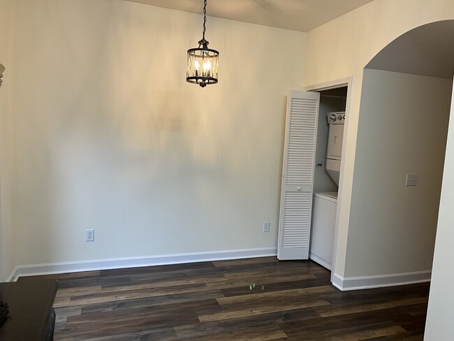 Dining Area/Washer/Dryer - 3224 Lincoya Creek Dr