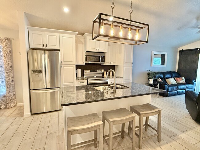 Building Photo - 2266 Mallard Creek Cir