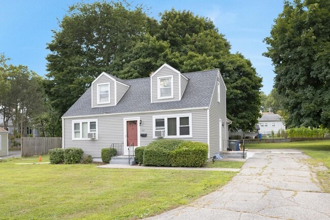 Building Photo - 152 Loftus Cir