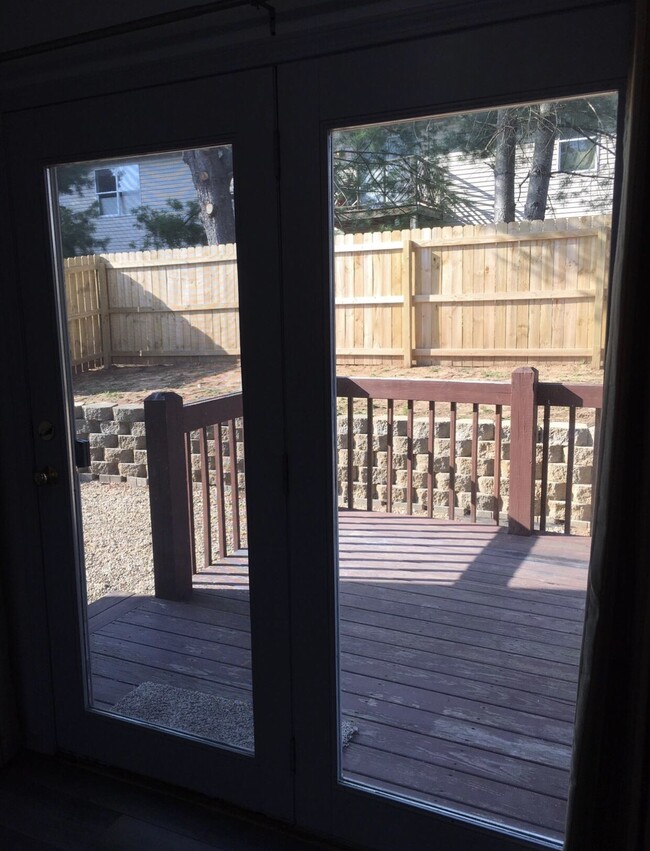 Deck - 159 E Willow Ct