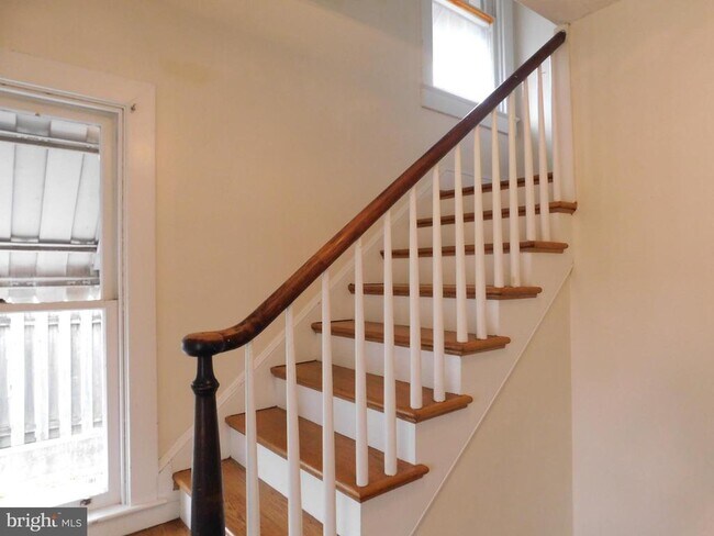 Foto del edificio - 614 National Ave