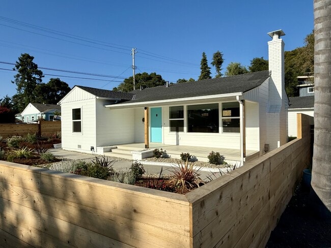 Building Photo - 148 Reed Way