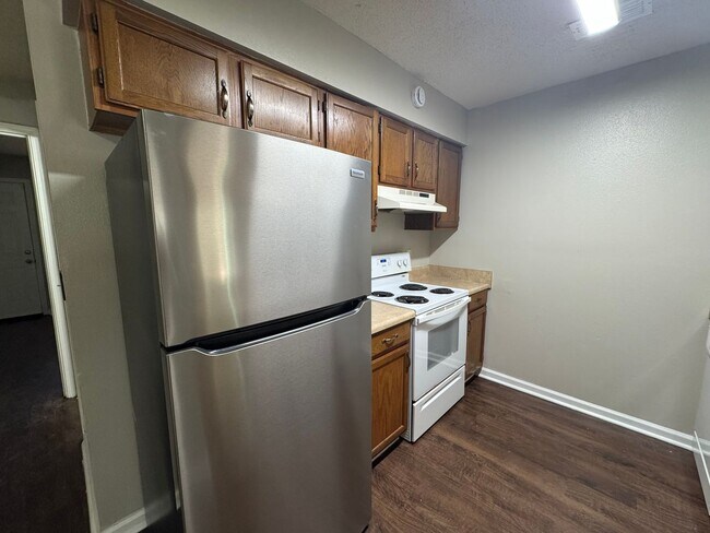 Building Photo - Lovely 3/2 Townhome near FSU and TCC