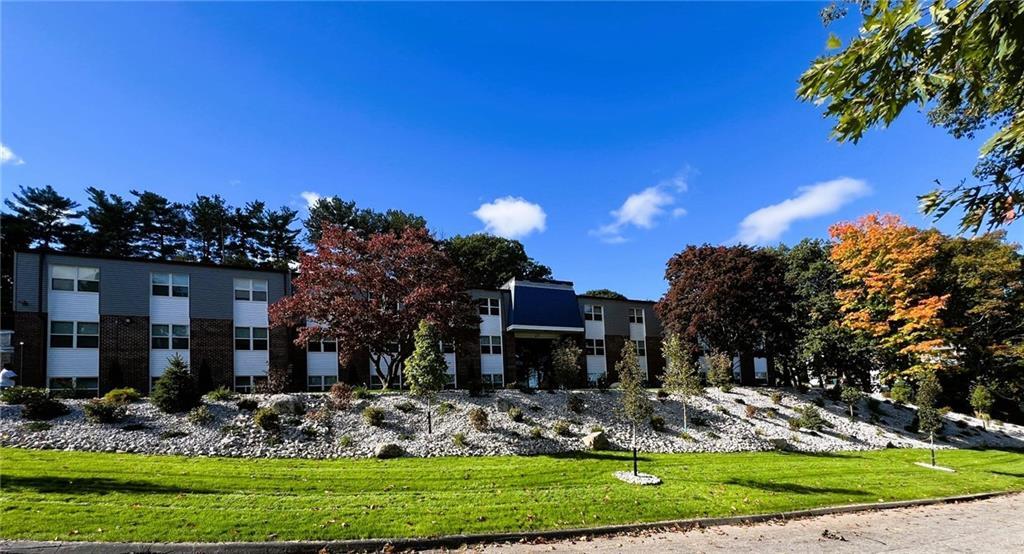 Foto principal - 879 Bernon St