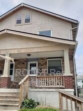 Building Photo - 209-211-211 N Hague Ave