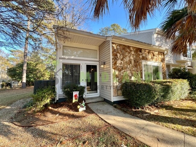 Building Photo - 201 Mariners Row