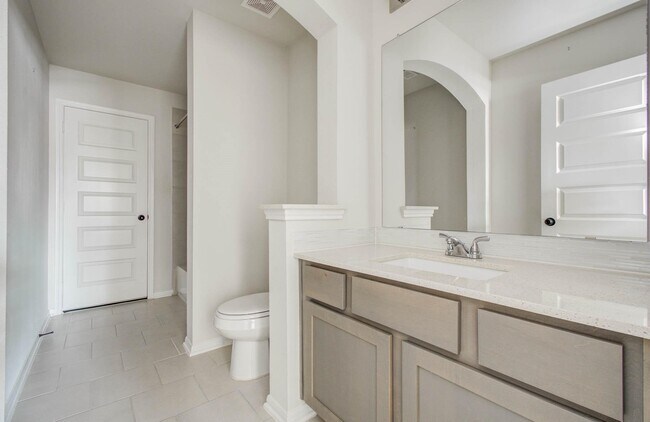 Building Photo - 15108 Botanical Garden Dr