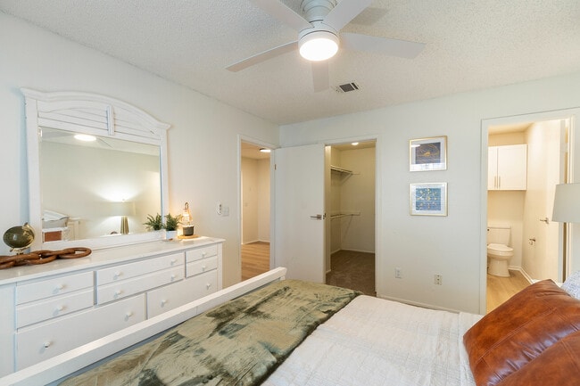 Dormitorio - Bluff Creek